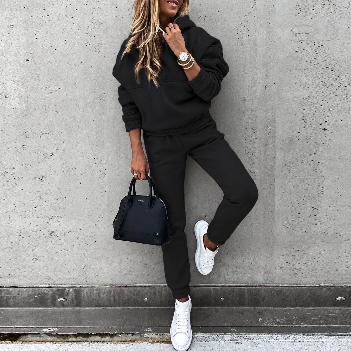 Alisha - Set mit langärmeligem Sweatshirt und Hose