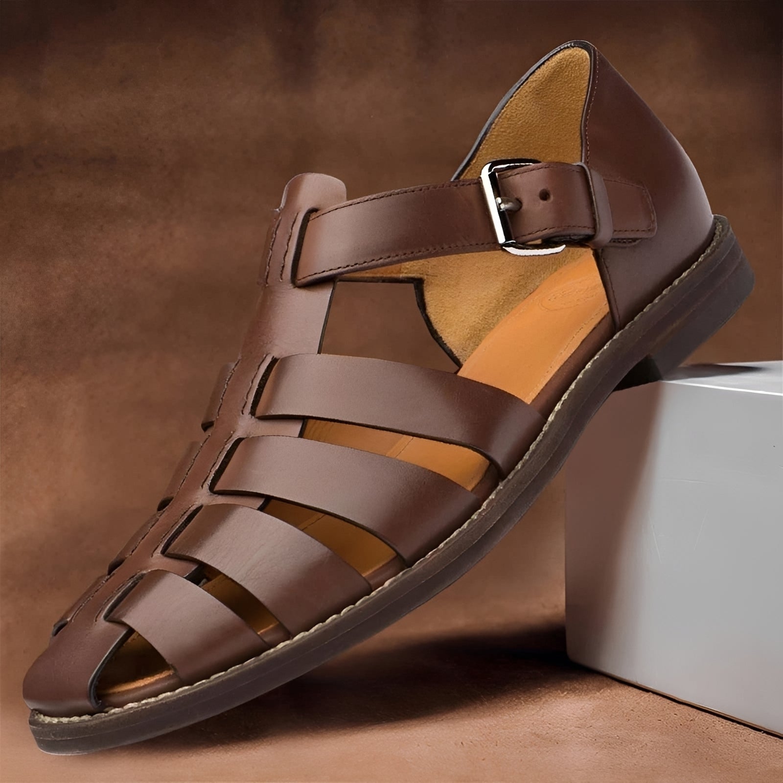 Sofronio - Klassische und bequeme Herrensandalen
