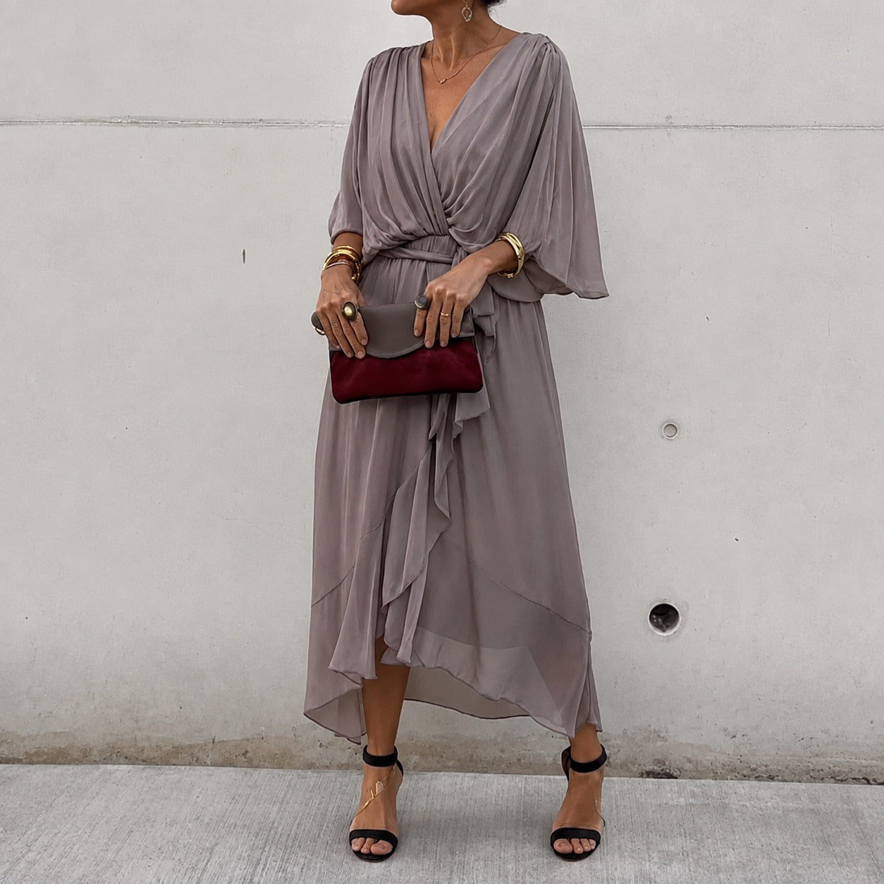 Loisa - Leichtes Kleid mit V-Ausschnitt