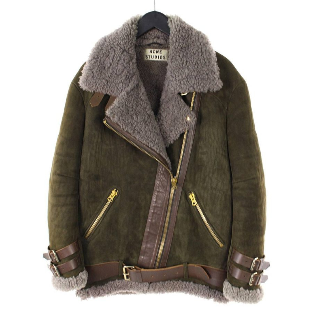 Cassandra - Komfortable und wohltuende Jacke