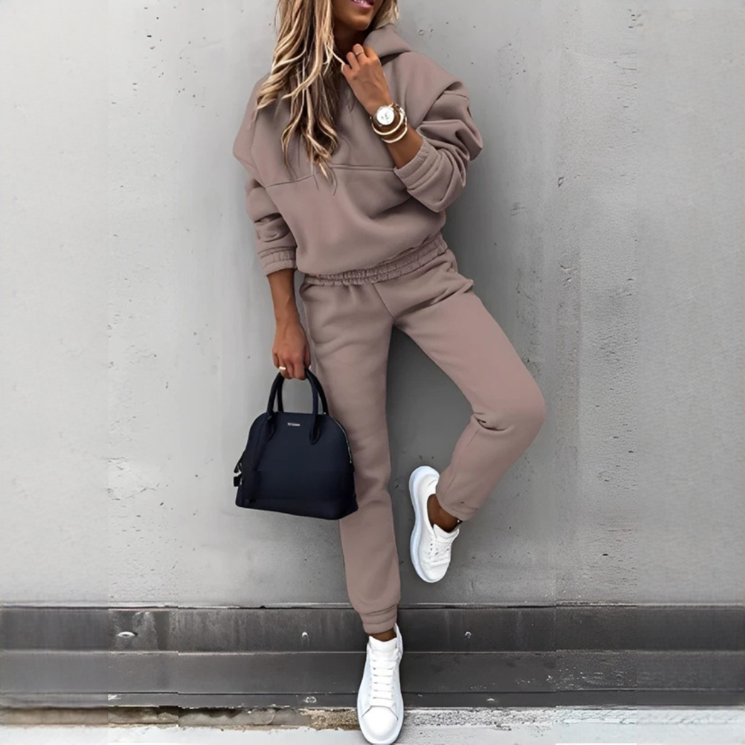 Rovina - Bequemes Kapuzenpullover- und Hosenset
