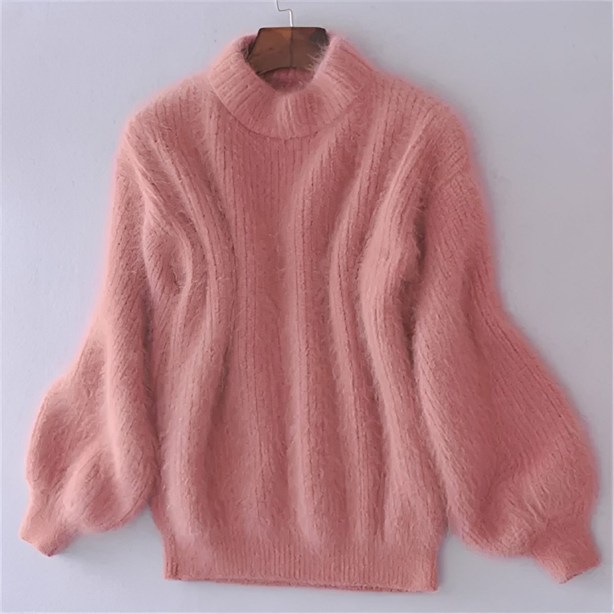 Benetta - Gemütlicher und flauschiger Pullover