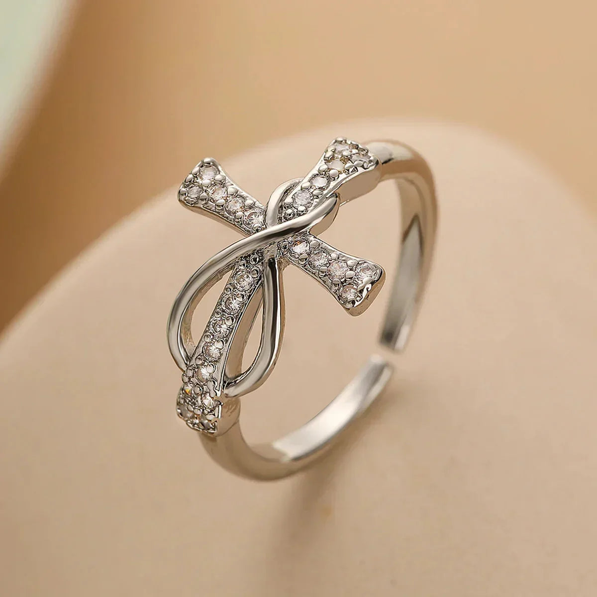 Eliane – Christlicher Zirkonia-Kreuzring für Damen