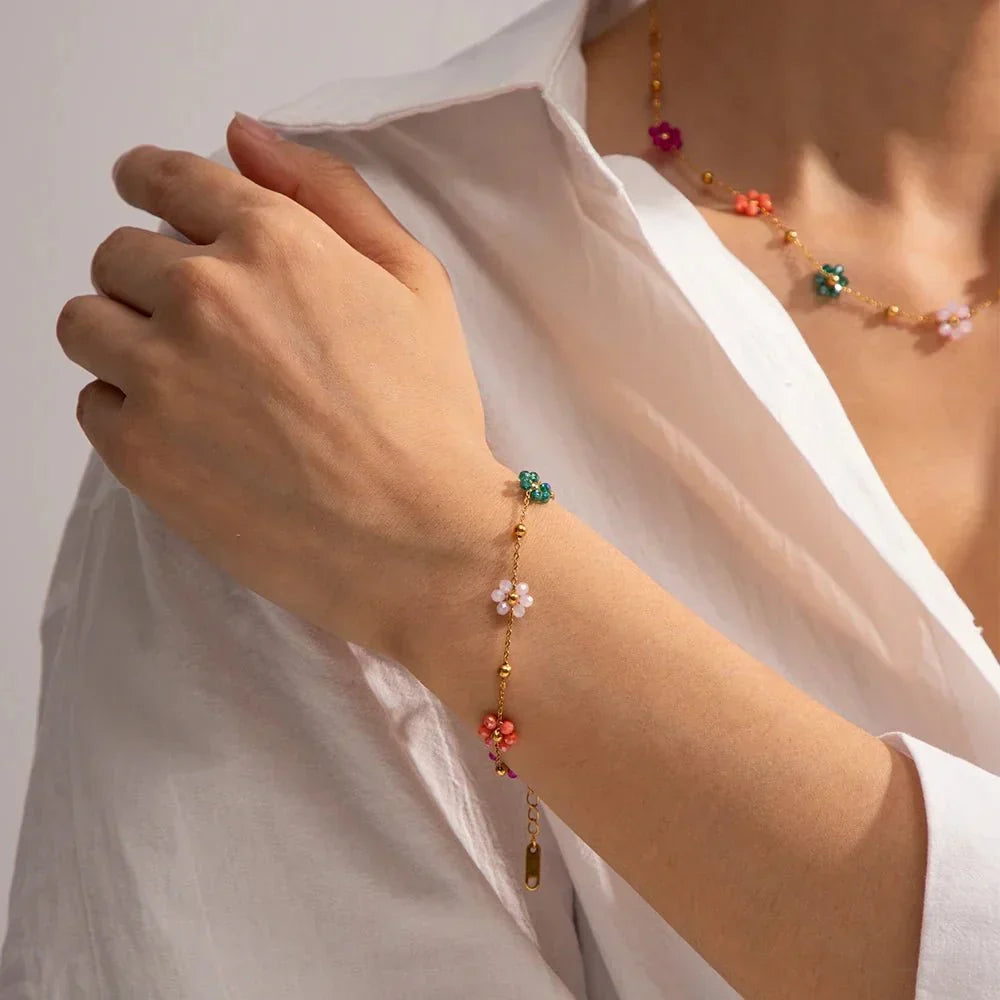 Eliane – Schmuck mit Frühlingsblüten