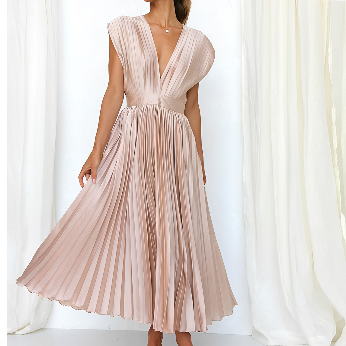 Cristine - Elegantes Kleid mit V-Ausschnitt für Frauen