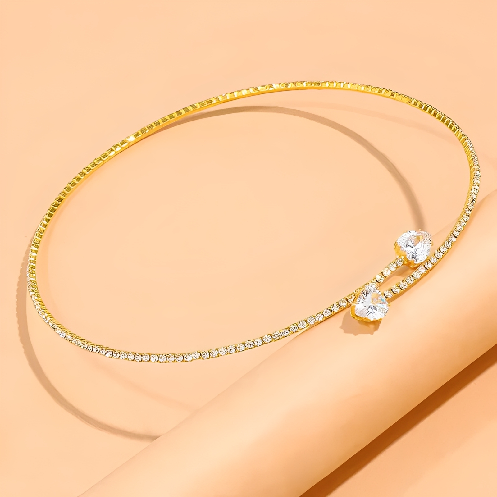 Olli – Offenes Herz-Halsband mit Diamanten