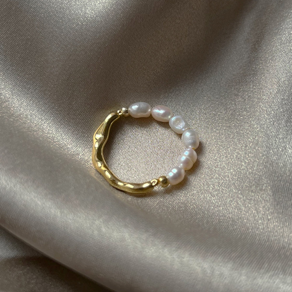 Jane - Ring der Dualität aus Gold und Perlen