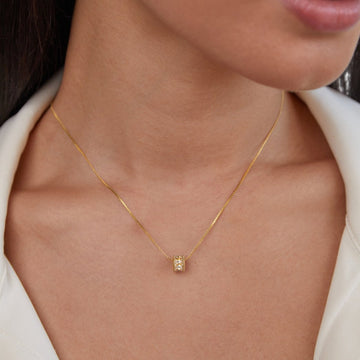 Gigi – Halskette aus 18K Gold mit Kristall