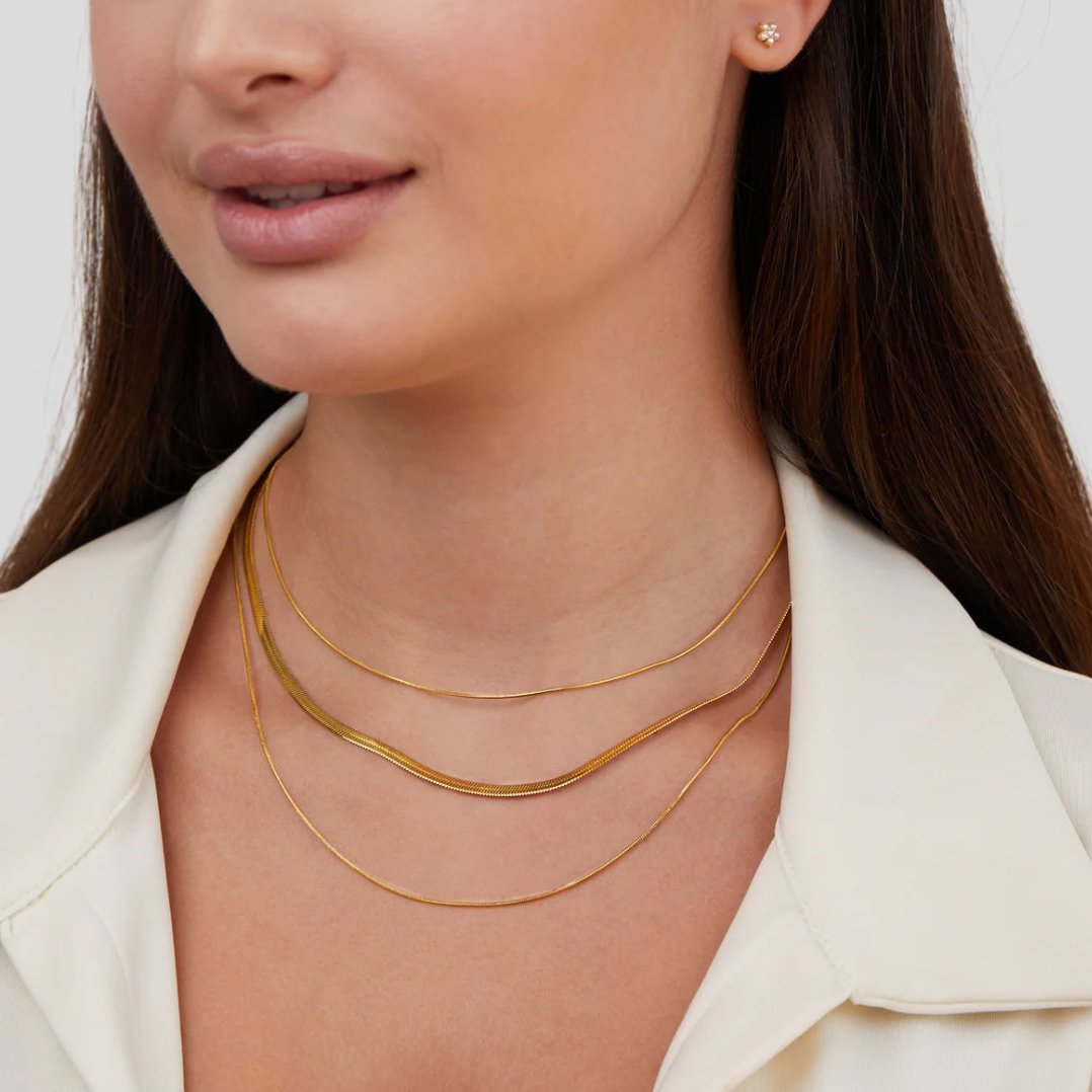 Alix – Vielreihige goldene Halskette