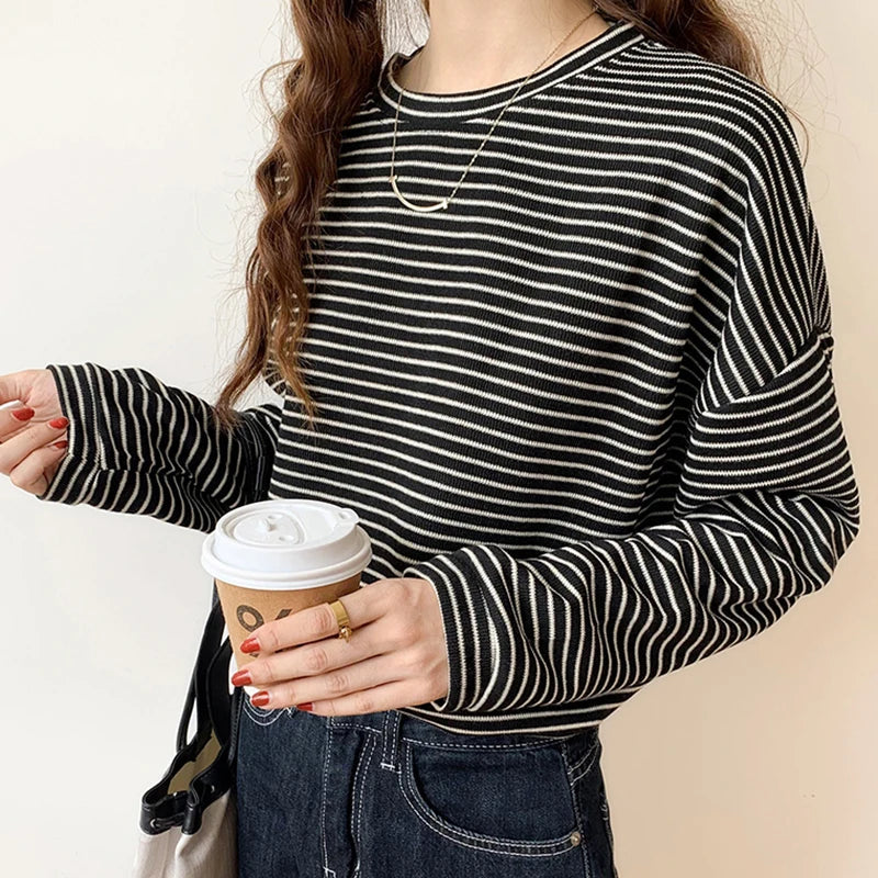 Damen Langarmshirt mit geripptem Muster und lockerer Passform