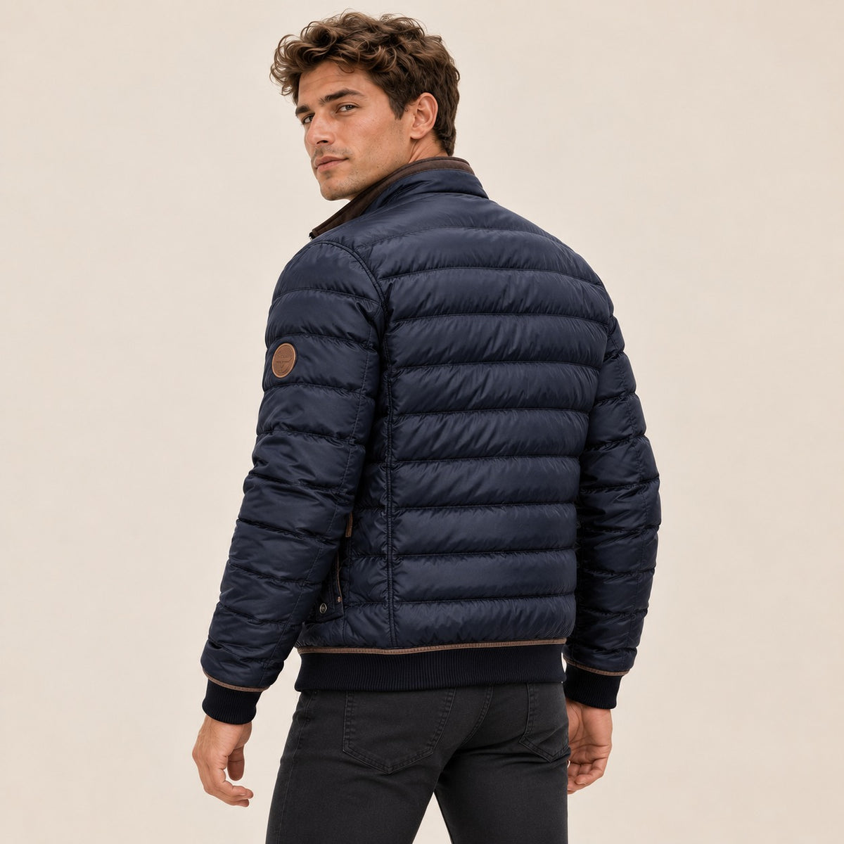 Herren Jacke - Steppdesign, Stehkragen, Reißverschluss, Schlanker Schnitt