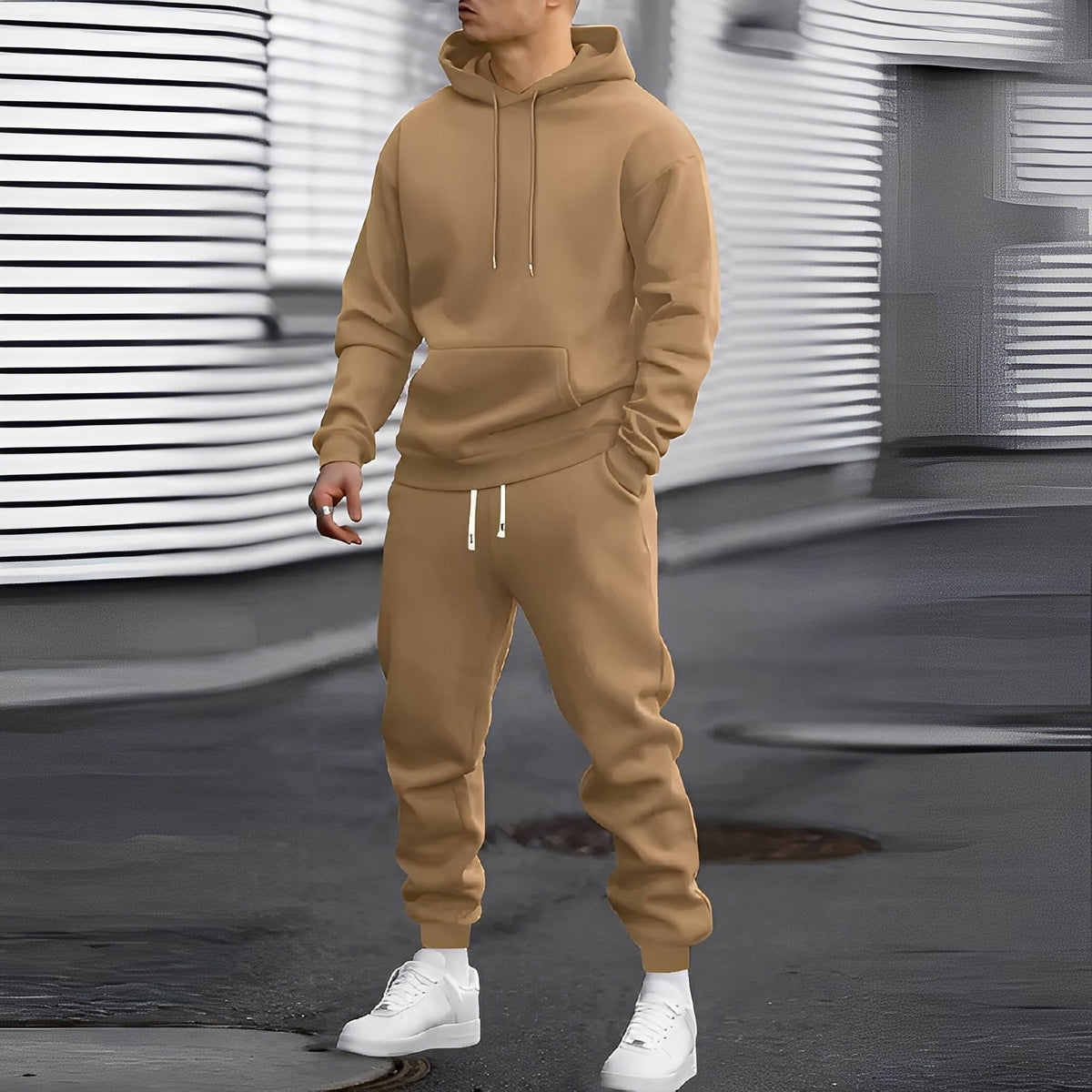 Herren Jogginganzug mit Kapuzenhoodie und Jogpants - Relaxed Fit mit Kängurutasche