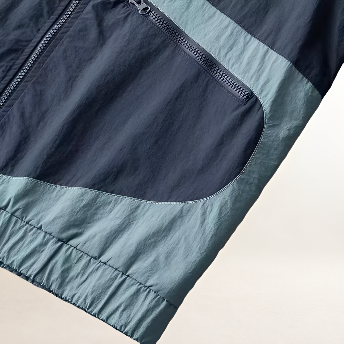 Herren Regenjacke mit Farbblockmuster und verstellbarem Kapuze - Regulärer Schnitt