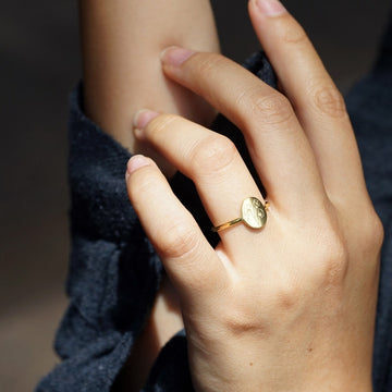 Blumen-Geburtsring - Feiner personalisierter Ring