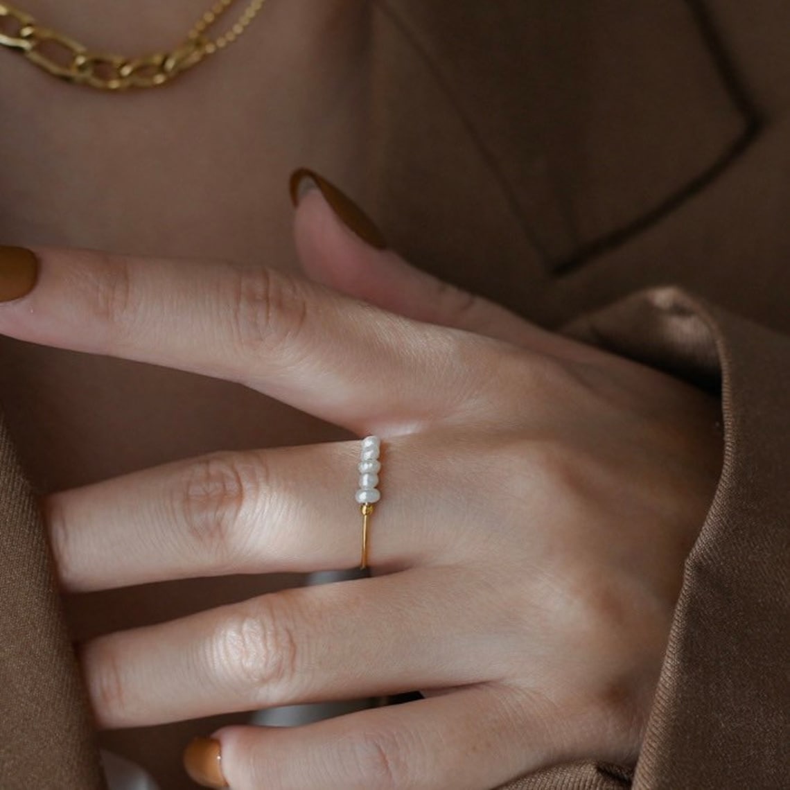 Ring mit kleinen Süßwasserperlen