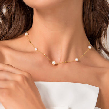 Kette mit Gold und Perlen - abwechselnd Perlen und Goldglieder