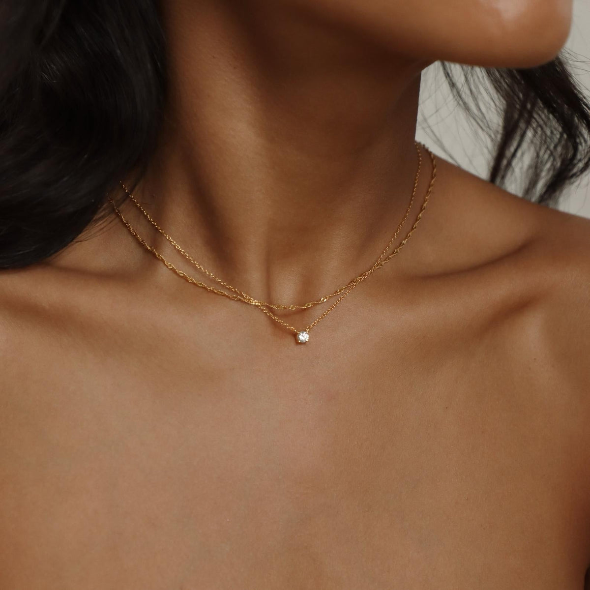 Elegantes Diamanten-Halsband - Kette mit Stein-Applikationen