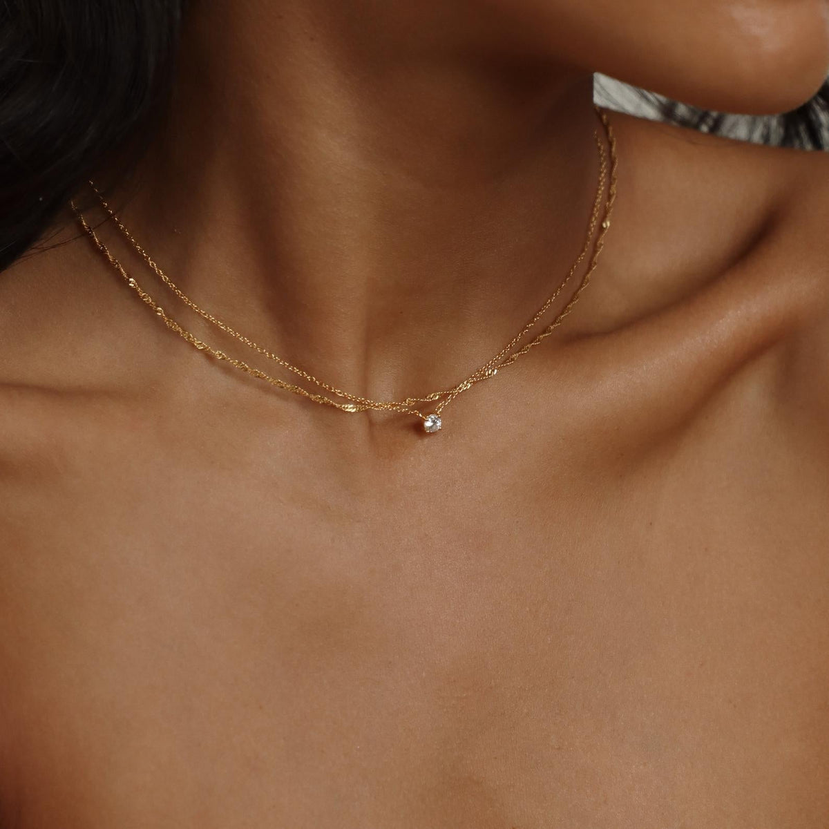 Elegantes Diamanten-Halsband - Kette mit Stein-Applikationen