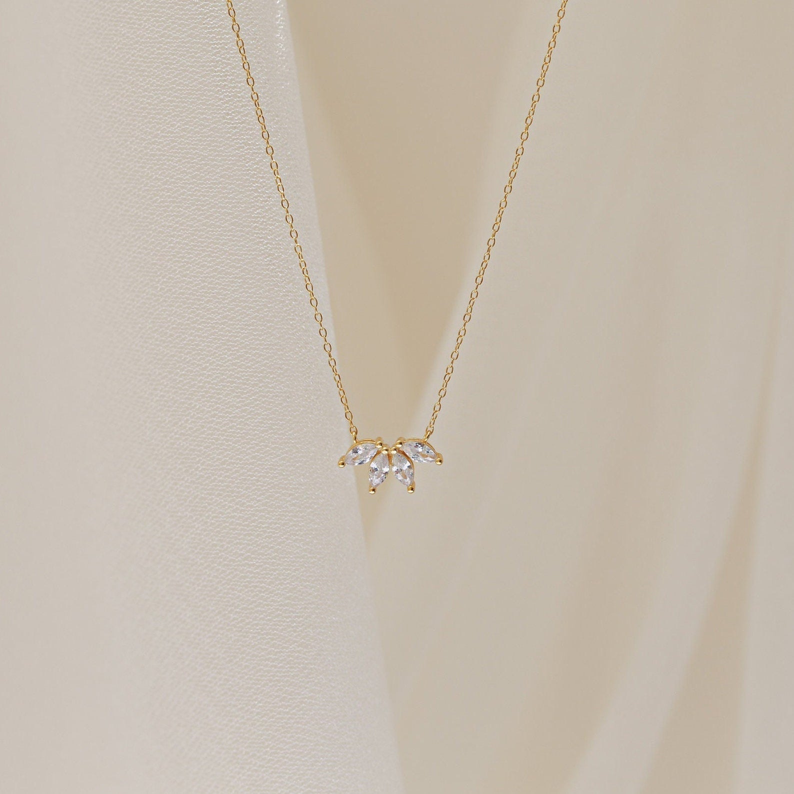 Halskette mit Marquise-Diamanten - Marquise-Steineinsatz
