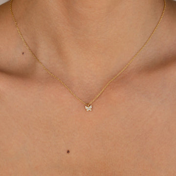 Mandy – Halskette mit Pavé-Schmetterling