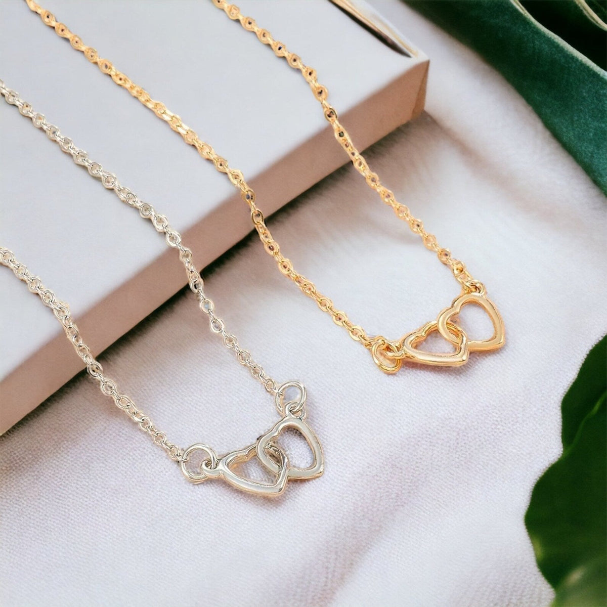 Einfache Herzfußkette - Fußkette mit Herzmotiven