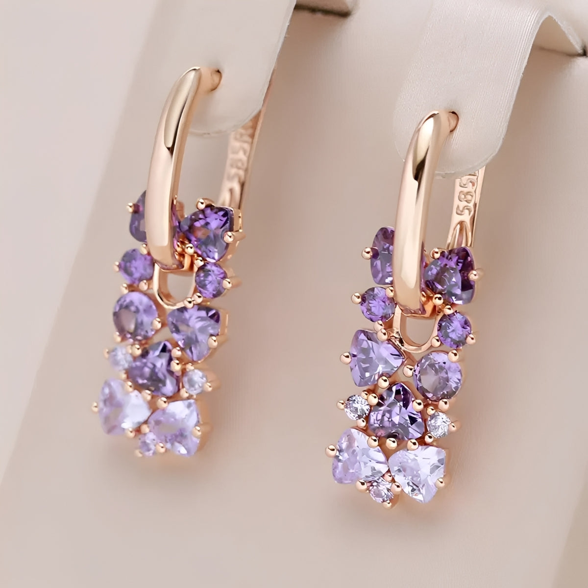 Joshi – Stylische lila Ohrringe