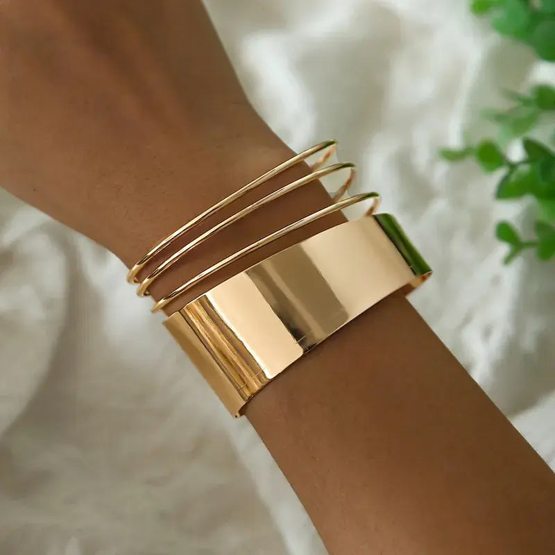 Yuki – Zeitloses Vintage-Armband in Gold
