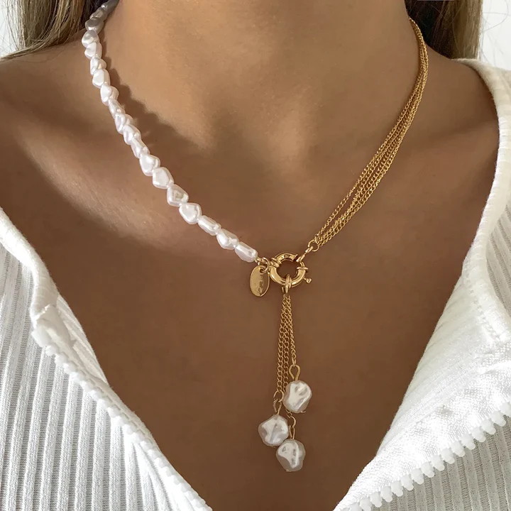 Ella – Stilvolle Gold- und Perlenkette