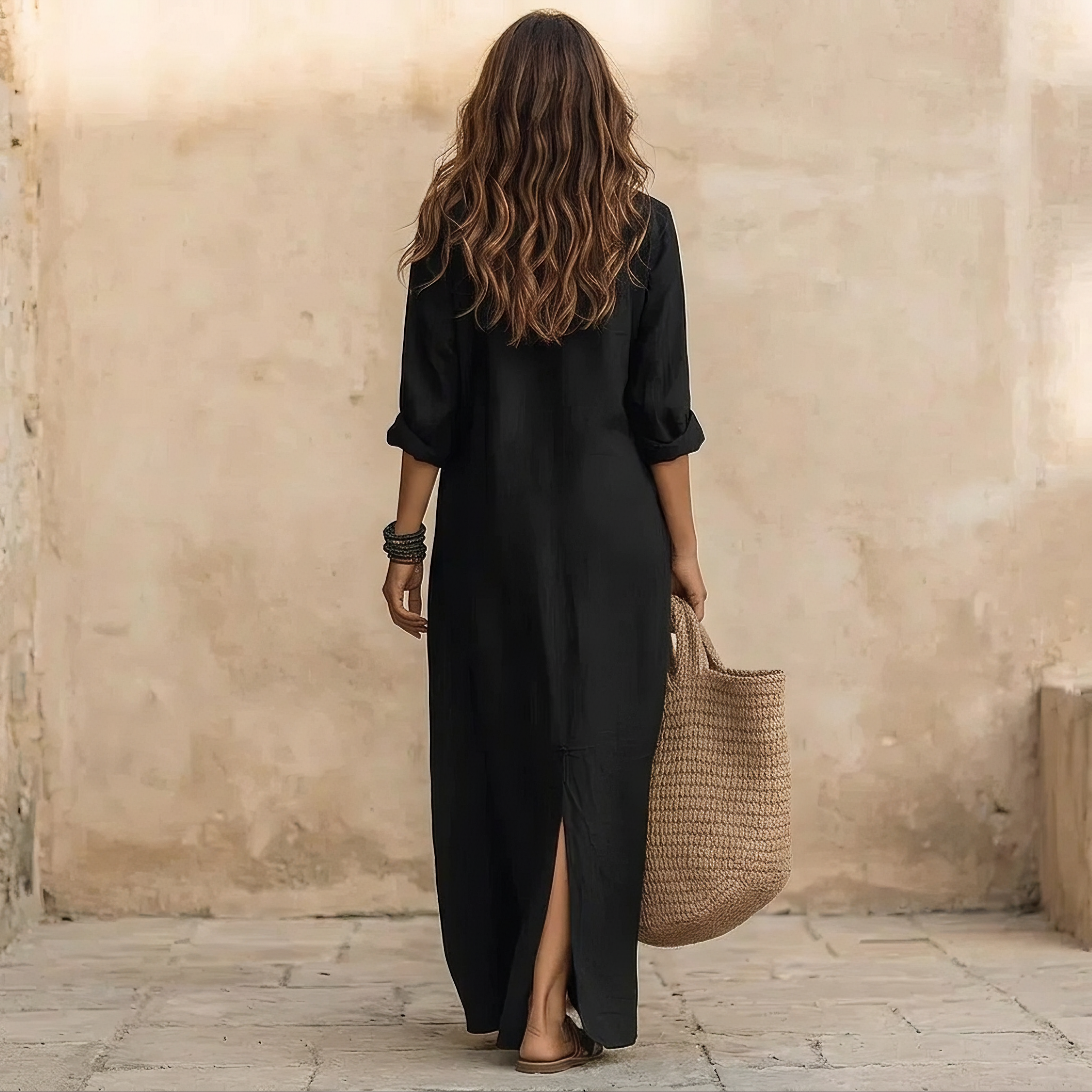 Reggie - Langes Kleid im minimalistischen Stil