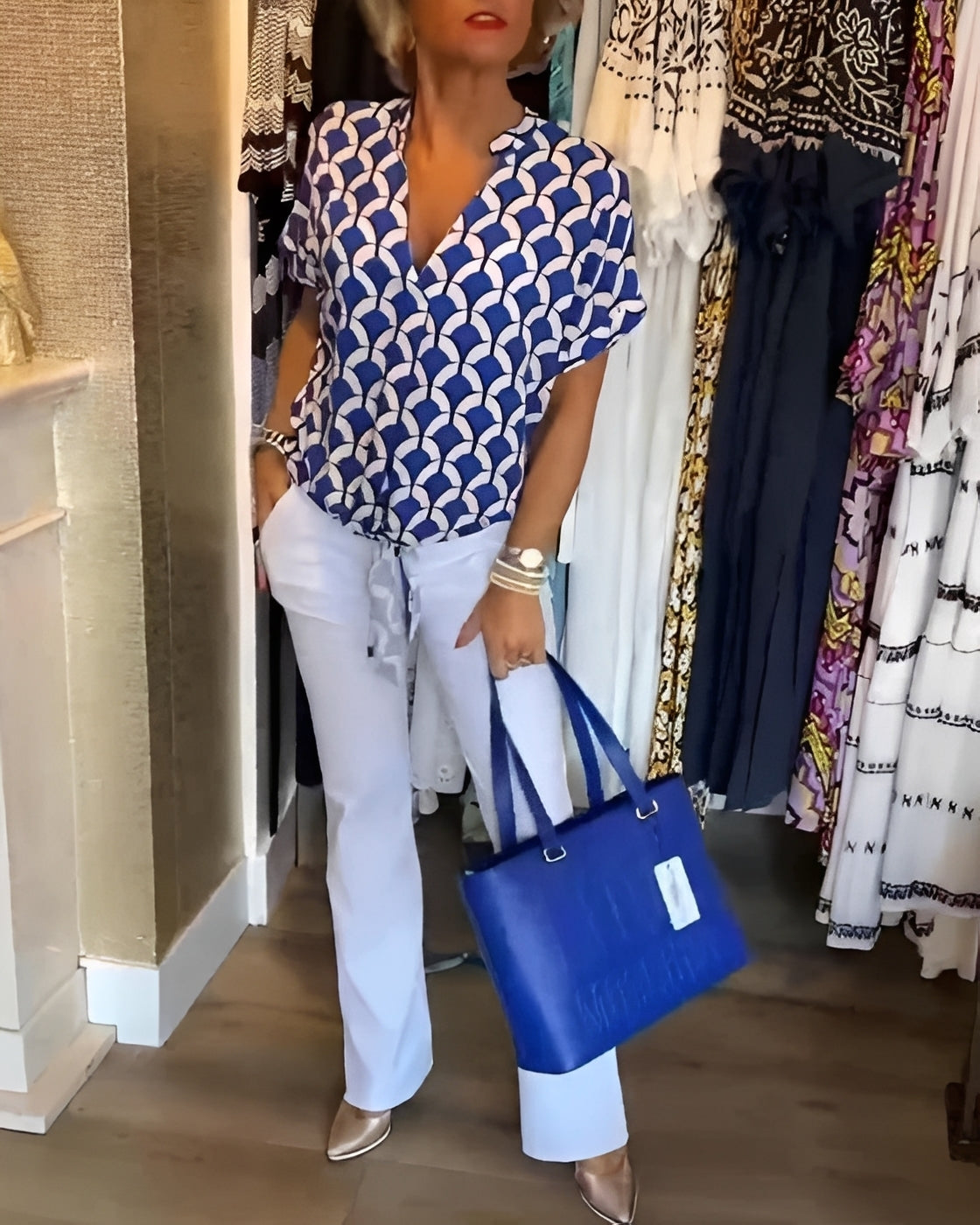 Leona - Elegantes Oberteil mit Druck für Frauen