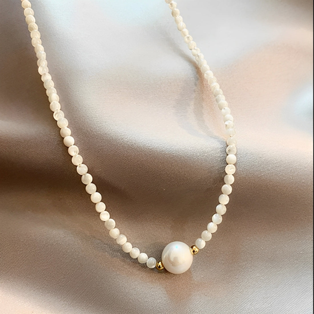 Claire – Stilvolle Perlenkette