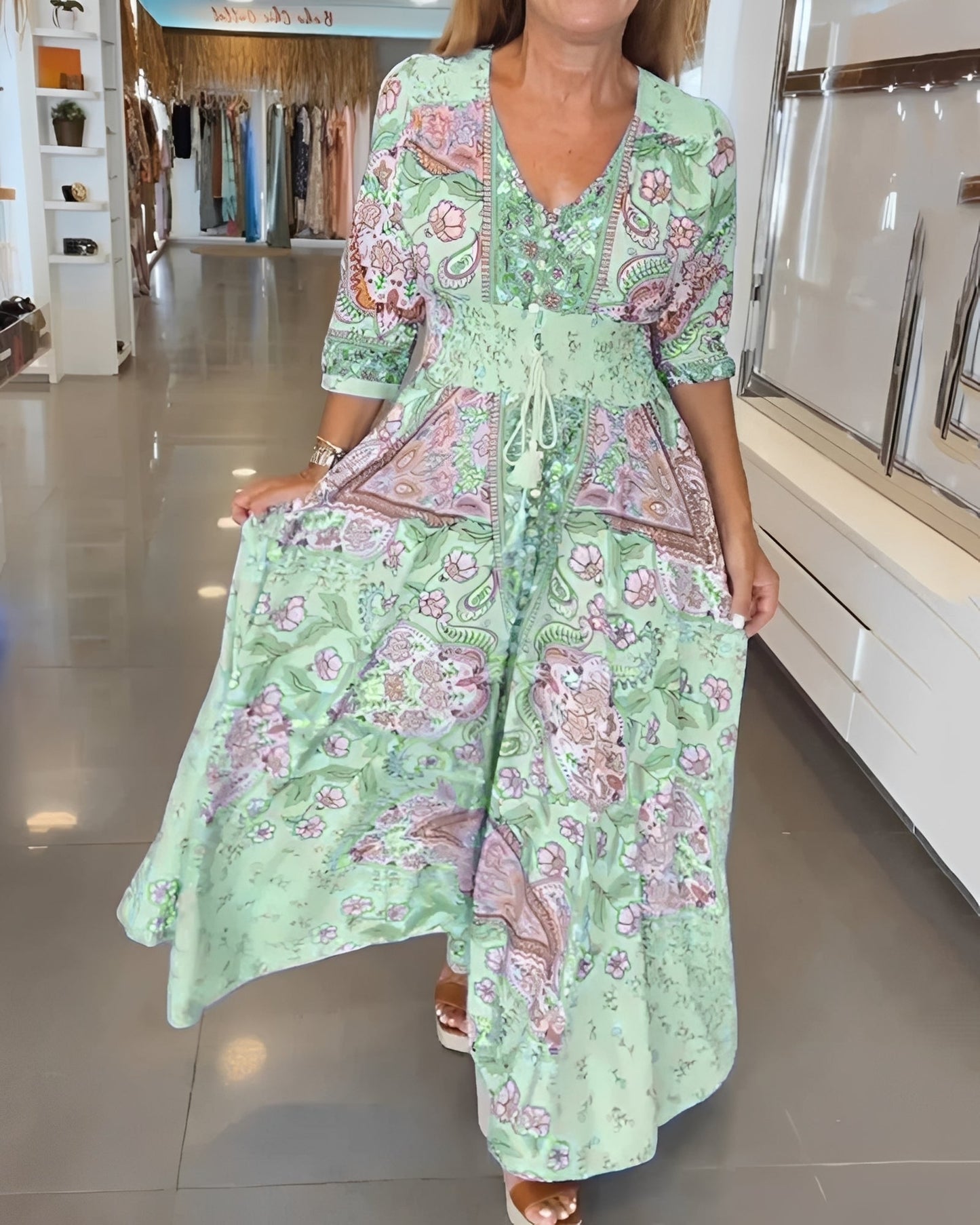 Jasmin - Elegantes Kleid mit V-Ausschnitt und Druck für Frauen