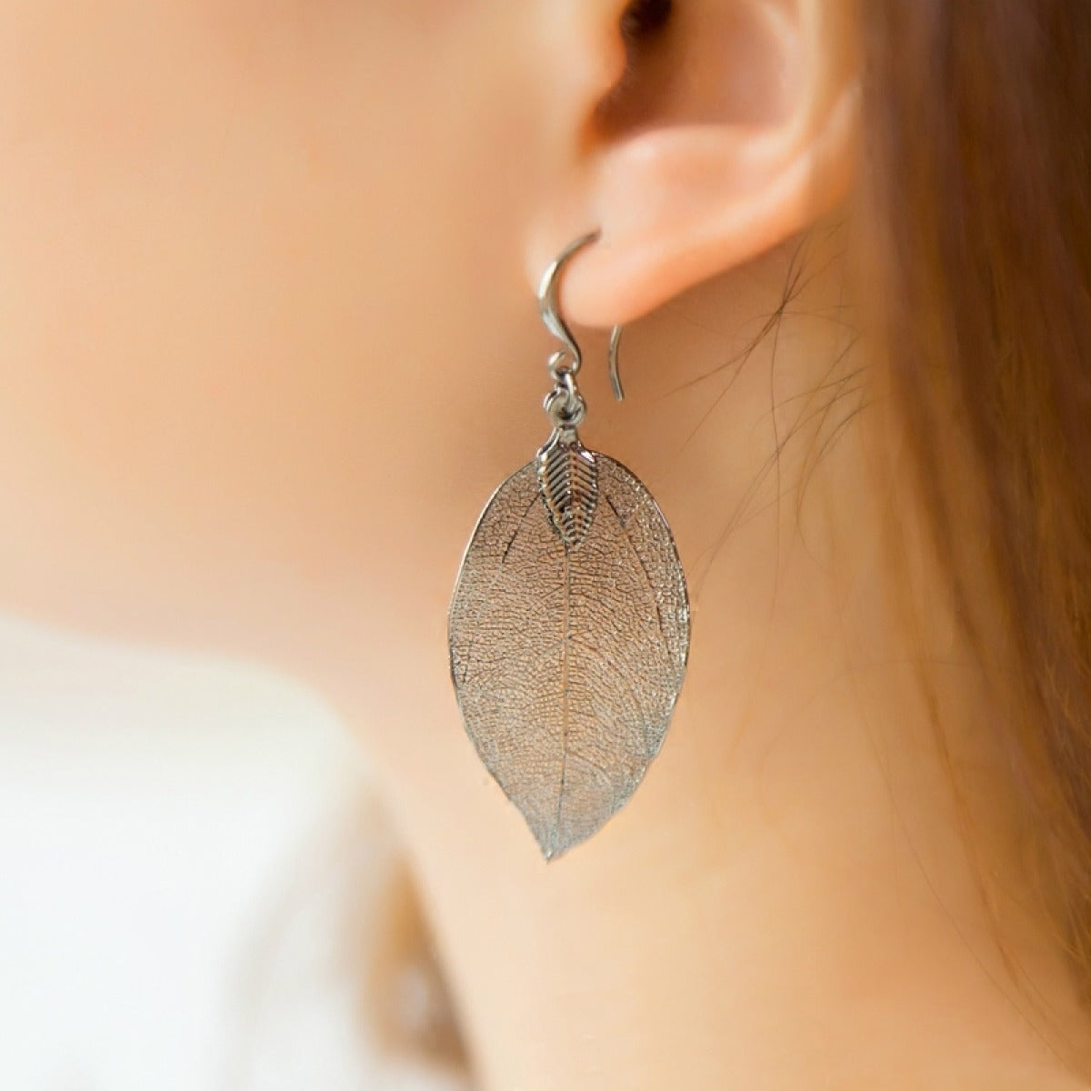 Larah – Ohrringe im Boho-Stil in Blattform