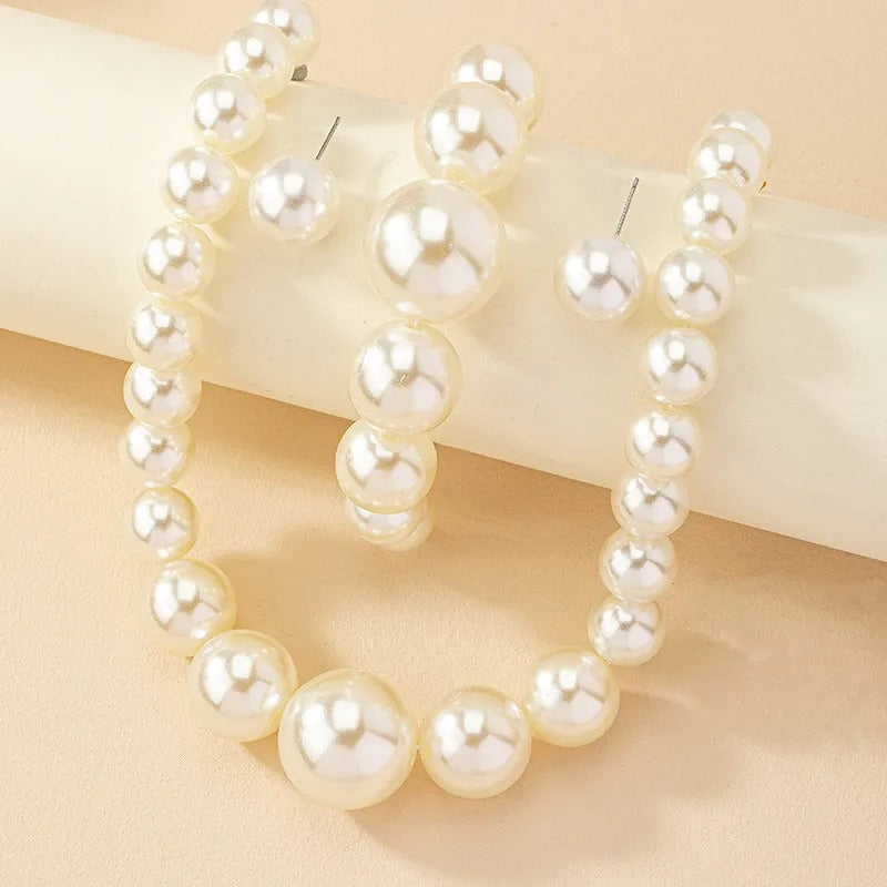 Carla – Vintage-Set mit Ohrringen, Armband und Halskette