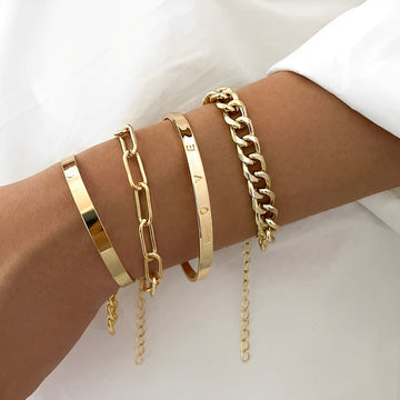 Elari – Set mit 4 stilvollen Armbändern für das Handgelenk