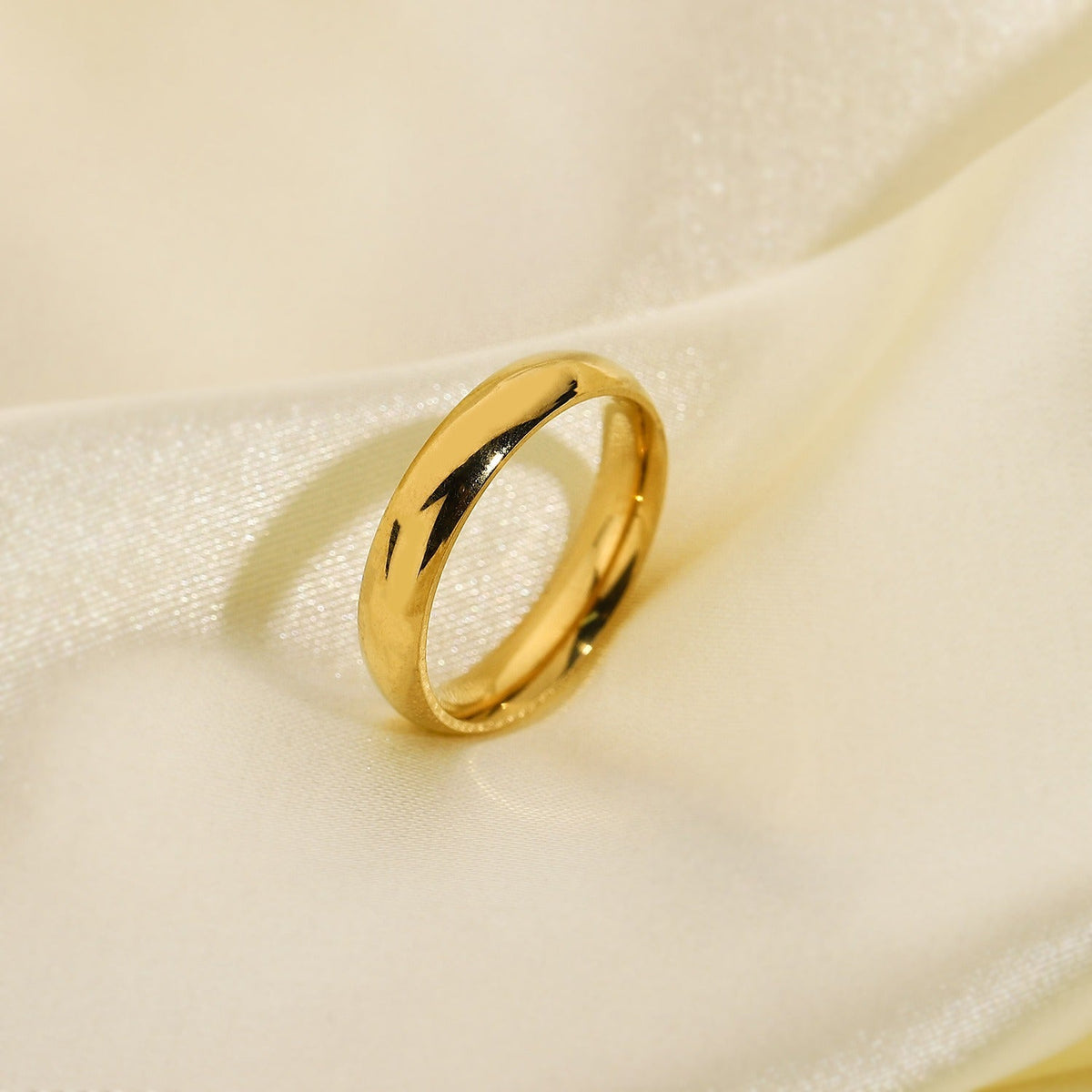 Eloane – Goldener Ring aus Edelstahl