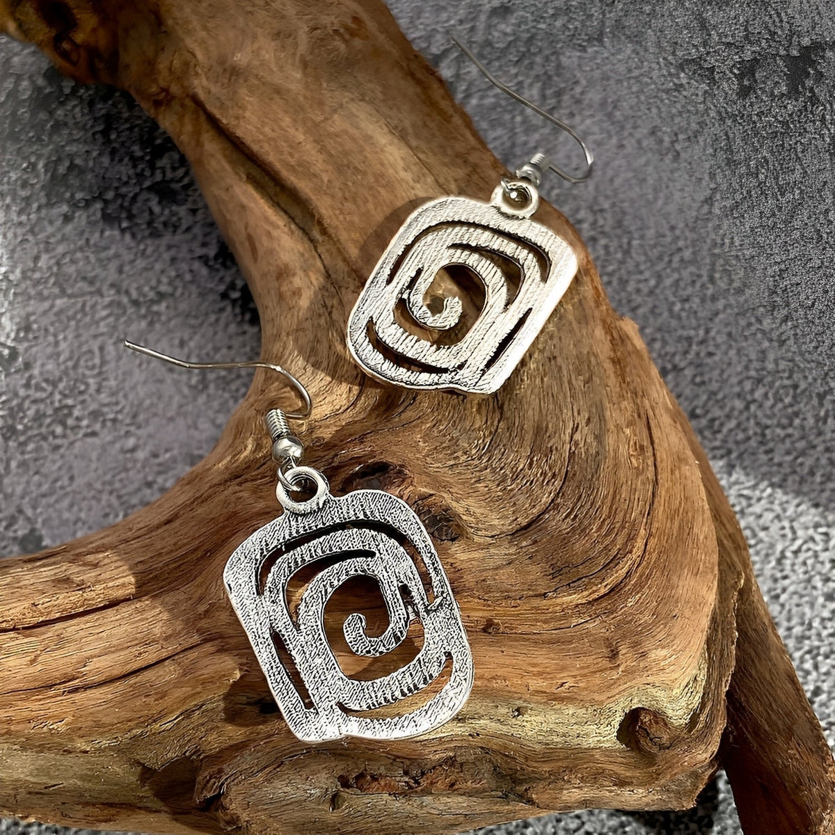 Kaia – Boho-Ohrringe in Silber mit Spiralform