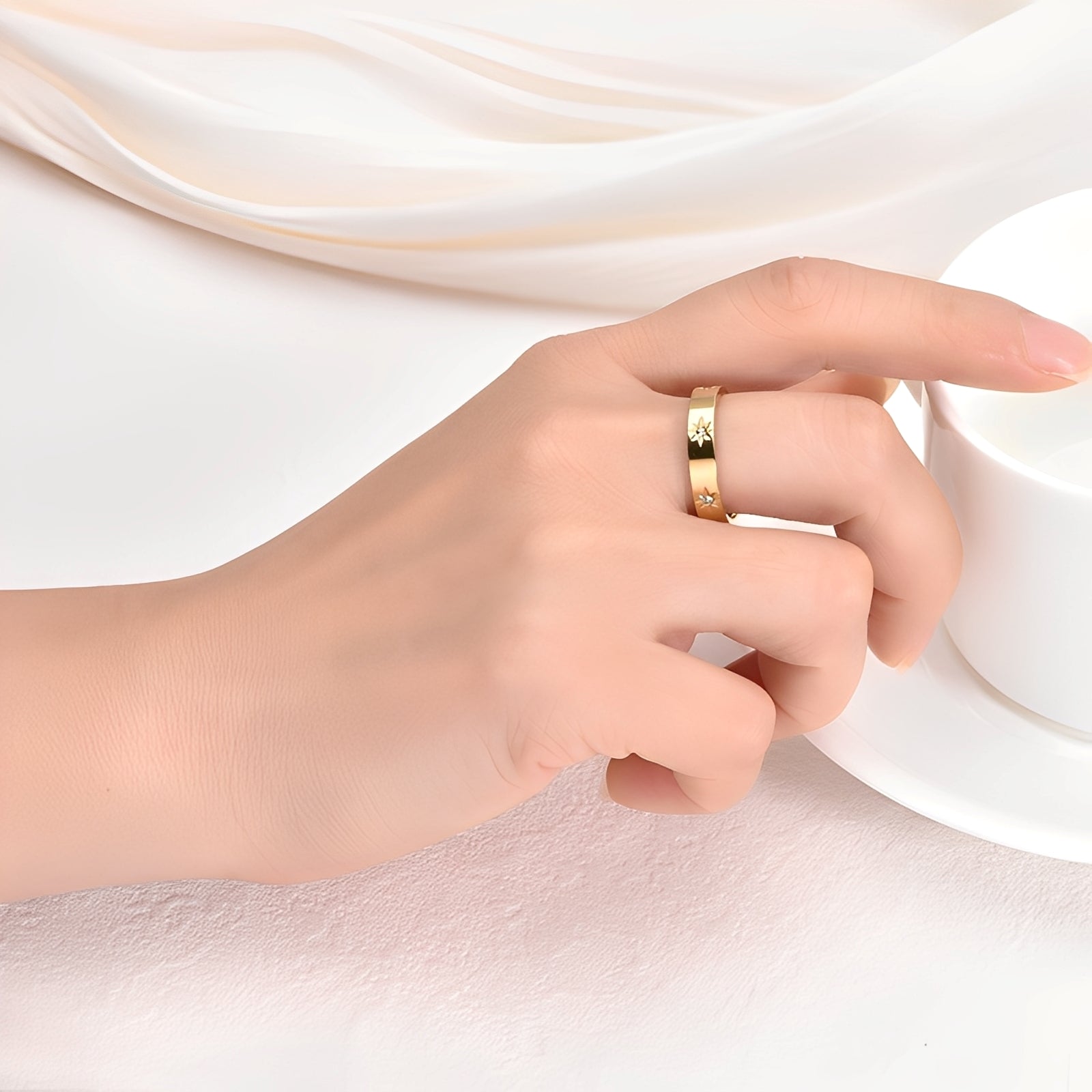 Nova – Goldring mit strahlenden Sternen