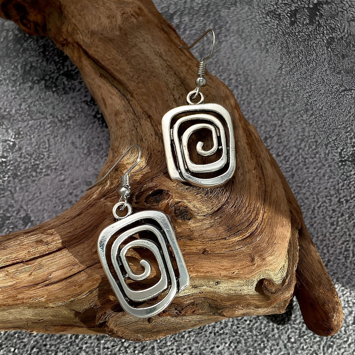 Kaia – Boho-Ohrringe in Silber mit Spiralform