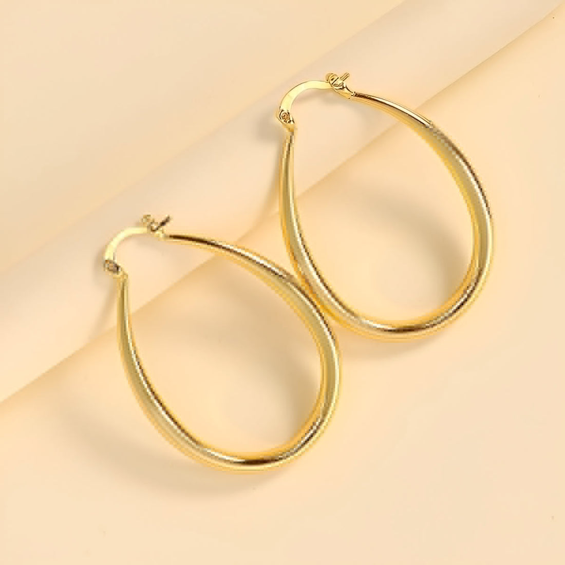 Elysse – Stilvolle Creolen in Gold