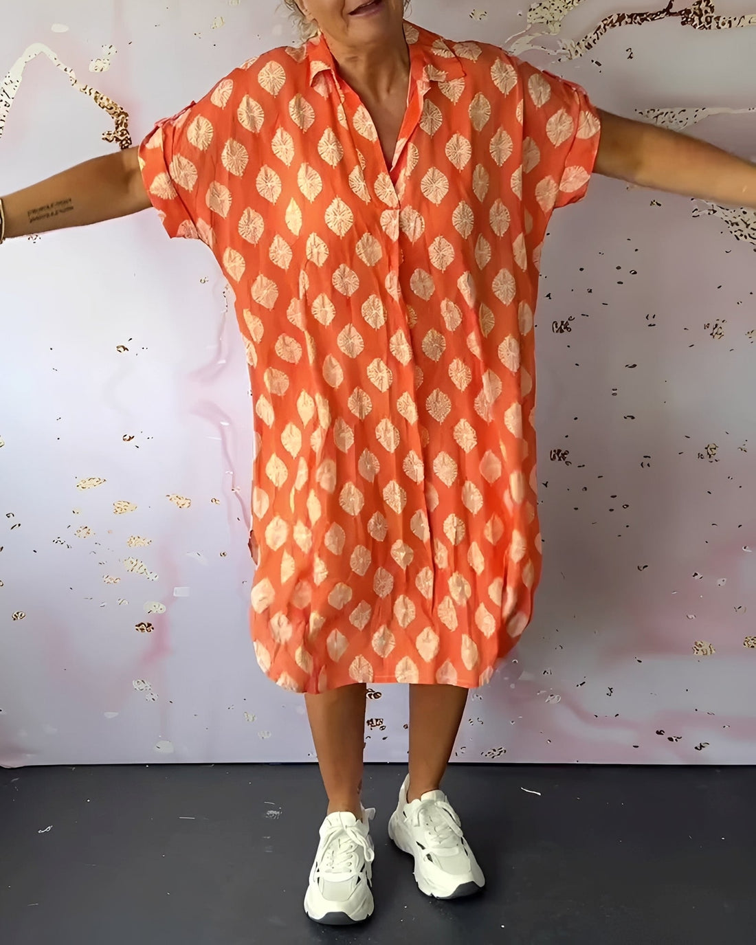 Kristina - Elegantes und lockeres Kleid mit Revers für Frauen