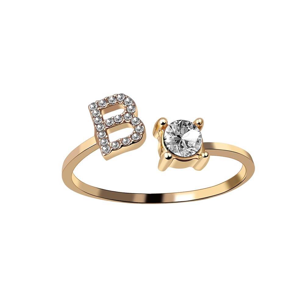 Nyla – Ring mit Buchstaben und Zirkonia
