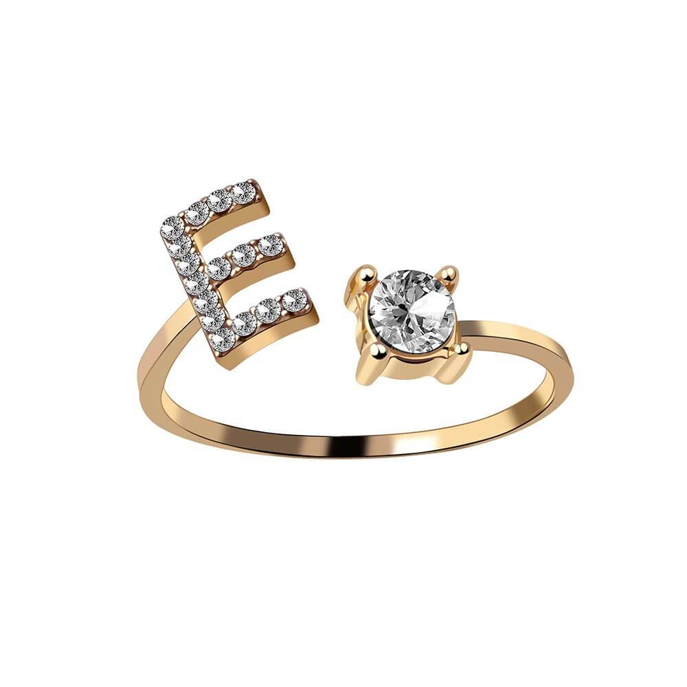 Nyla – Ring mit Buchstaben und Zirkonia