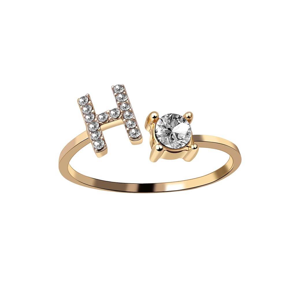 Nyla – Ring mit Buchstaben und Zirkonia