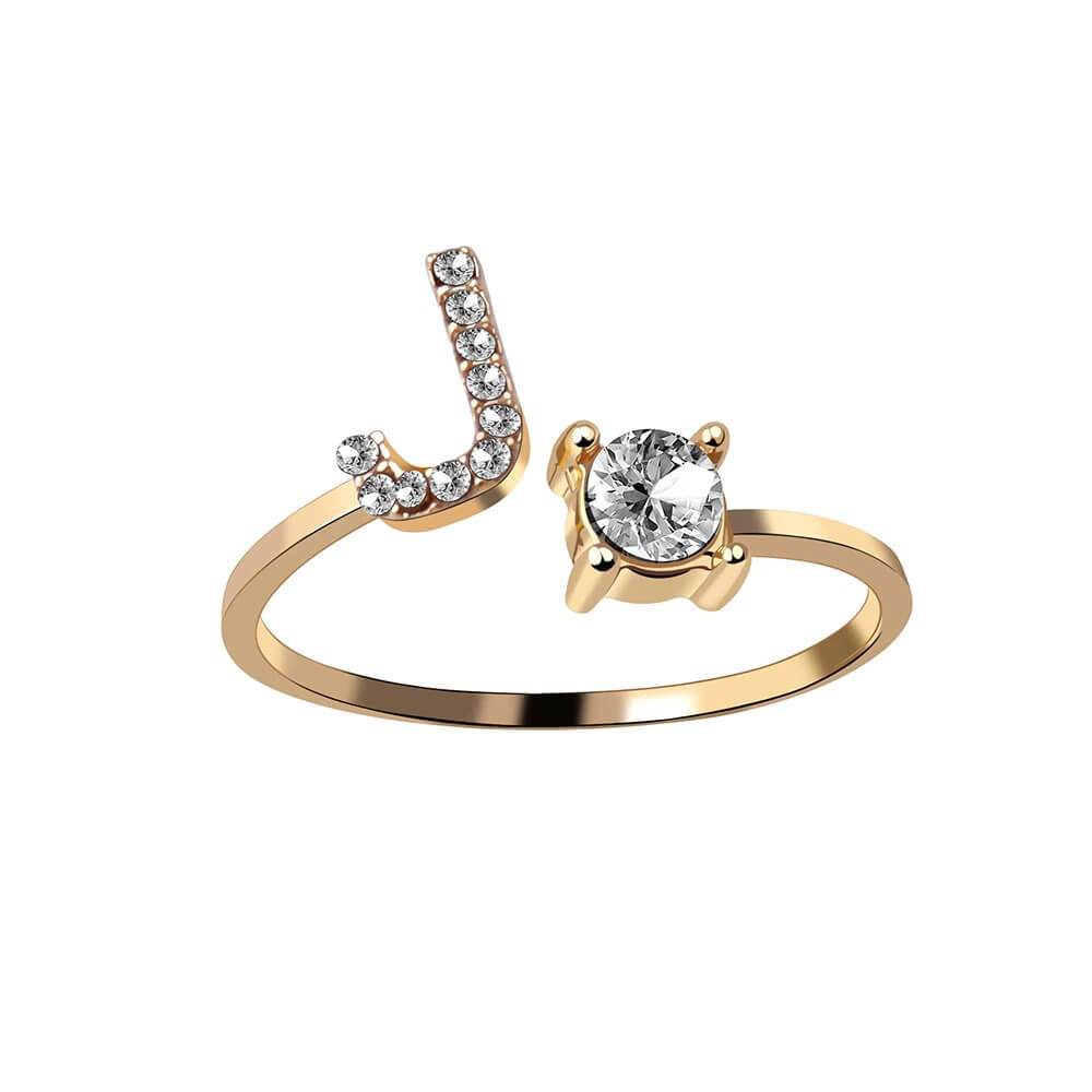 Nyla – Ring mit Buchstaben und Zirkonia