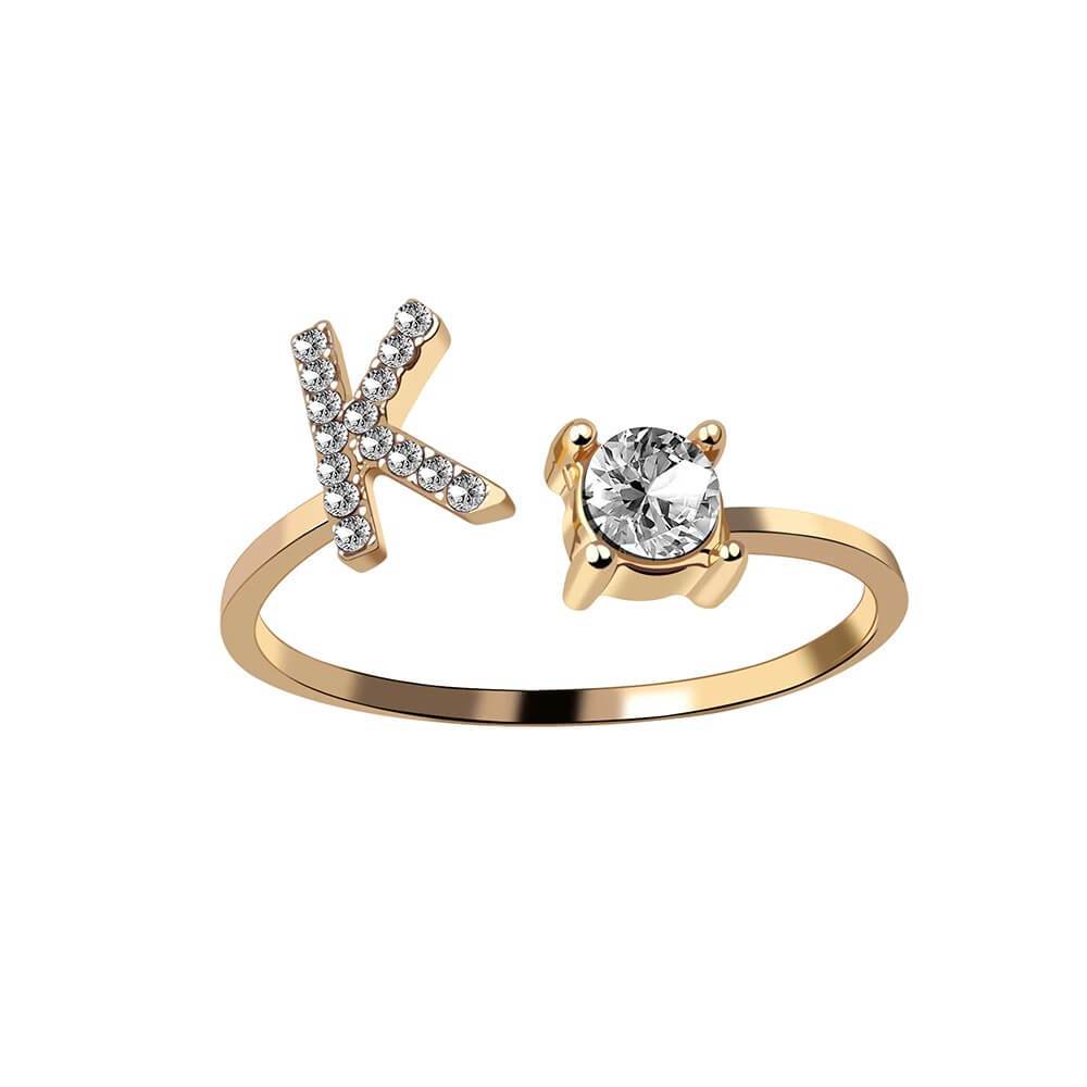 Nyla – Ring mit Buchstaben und Zirkonia