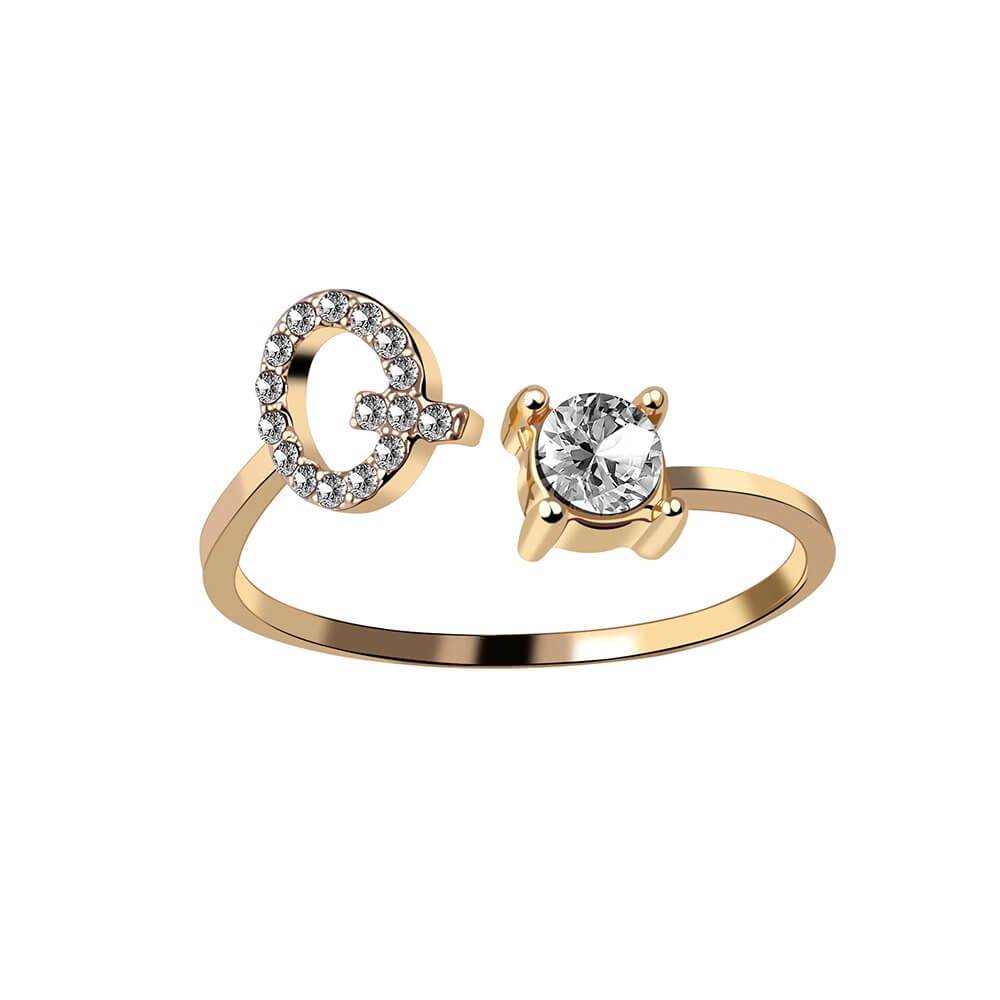 Nyla – Ring mit Buchstaben und Zirkonia