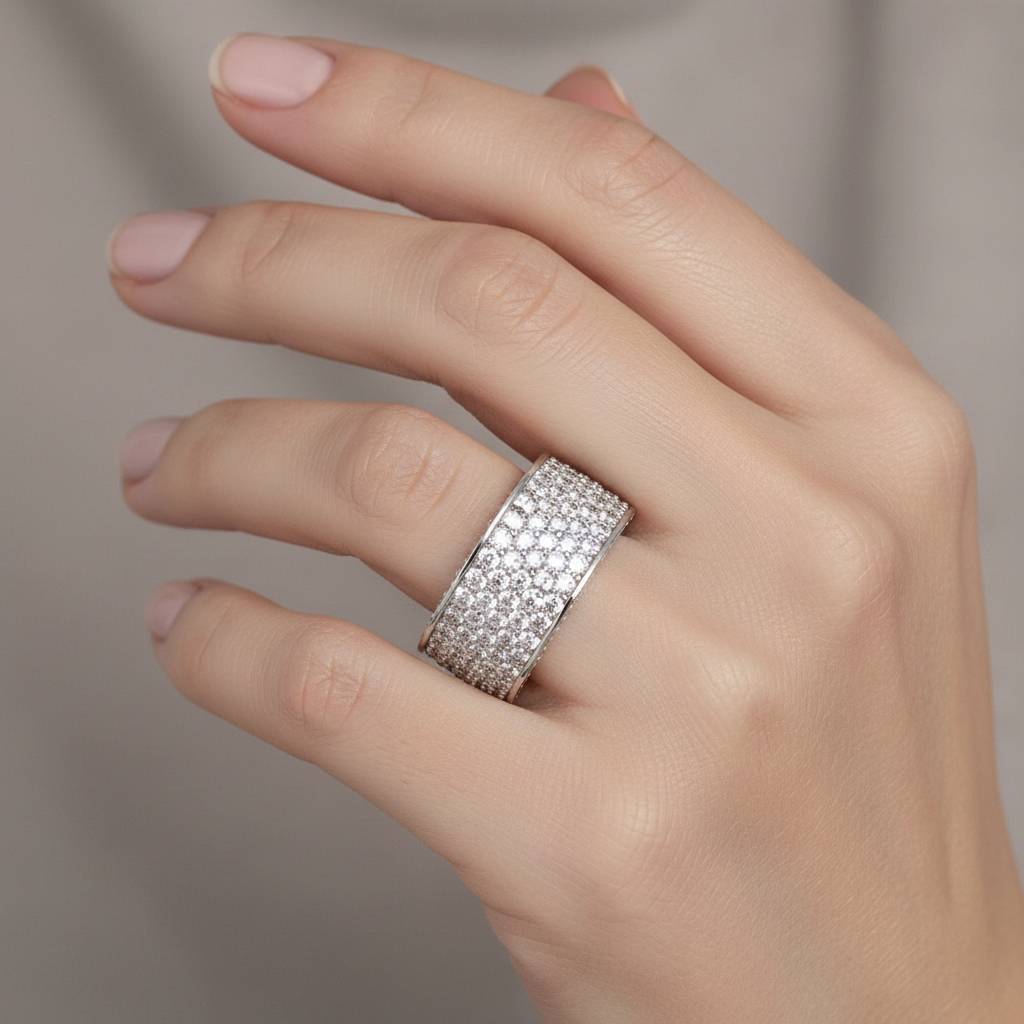 Tally – Ring mit Zirkonia-Einfassung